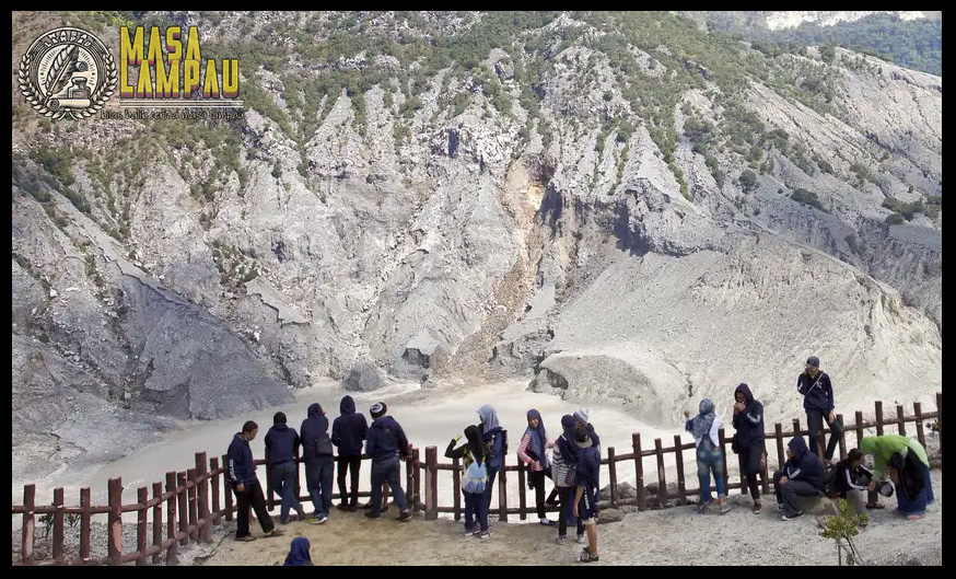 Tangkuban Perahu