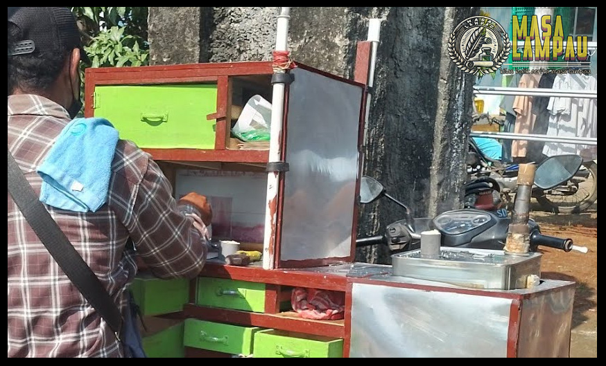 Sejarah kue putu